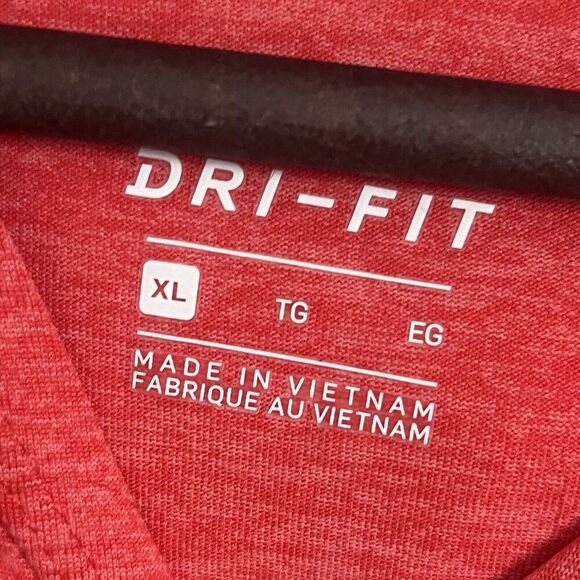 Nike Dri Fit Coral Pink Hooded Athletic Workout Pullover Shirt Women Sz XL - Picture 6 of 8